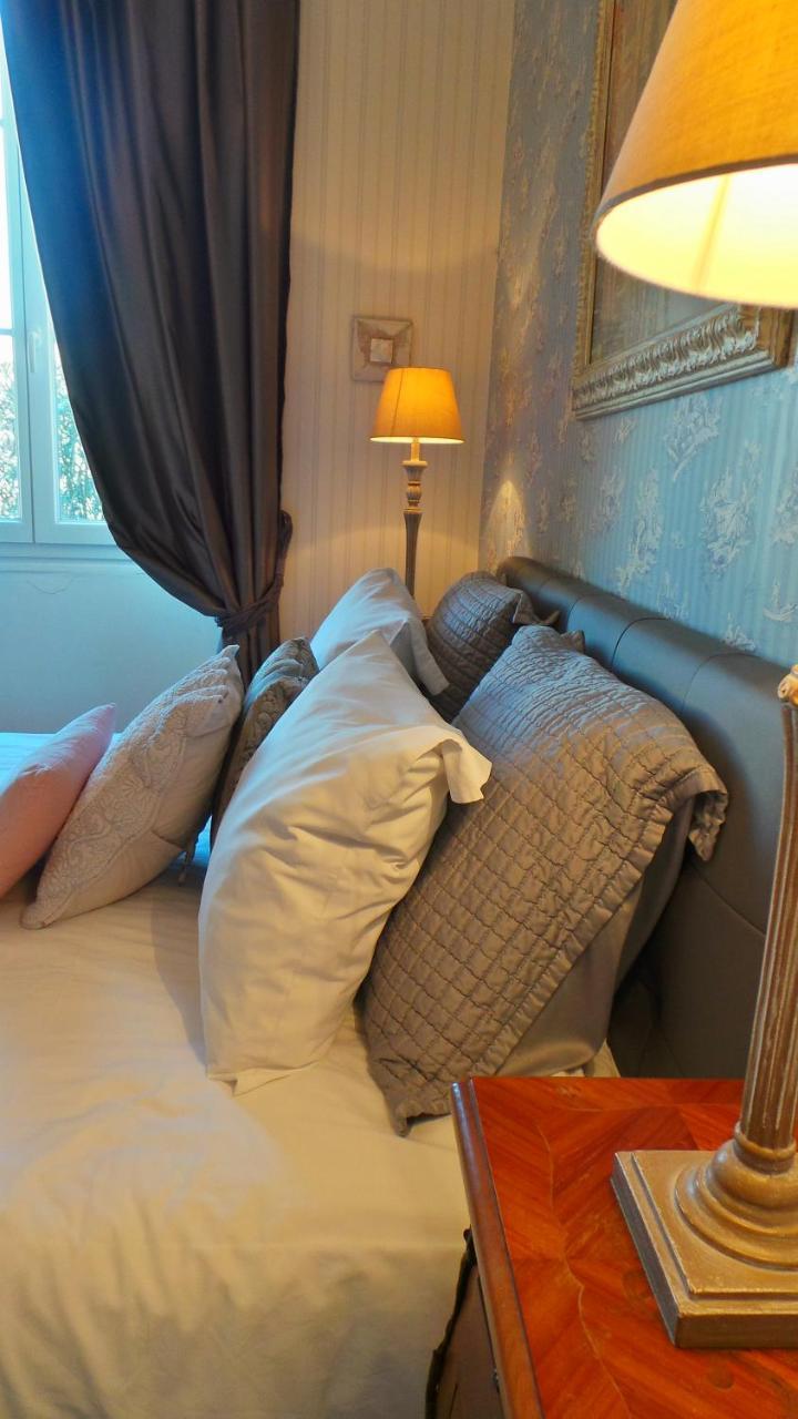 Hotel Relais Du Postillon Antibes Exterior photo