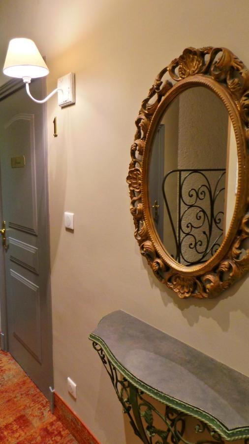 Hotel Relais Du Postillon Antibes Room photo